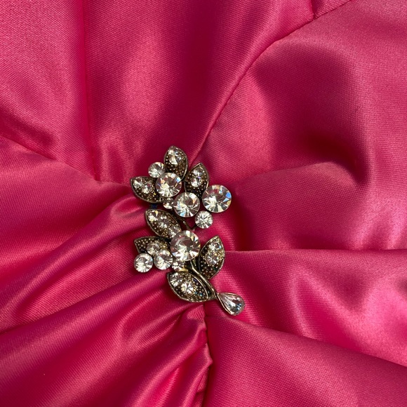 Cache Hot pink prom dress - Picture 3 of 6
